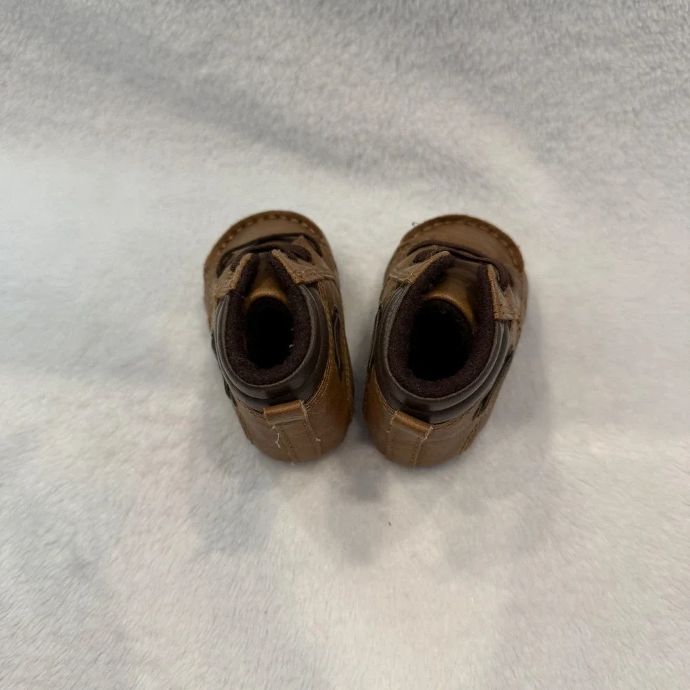 Brown Faux‎ Leather Baby Moc Toe Boots Infant Size 0-3 Months Slip On Shoes